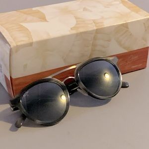 Maui Jim Polarized Sunny Day Style Sunglasses